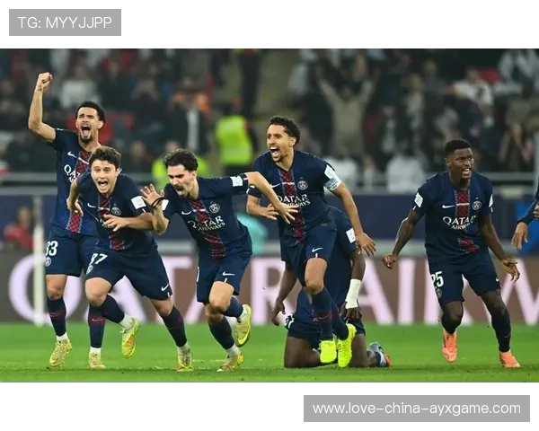 巴黎圣日耳曼弧顶传中制造门前混乱